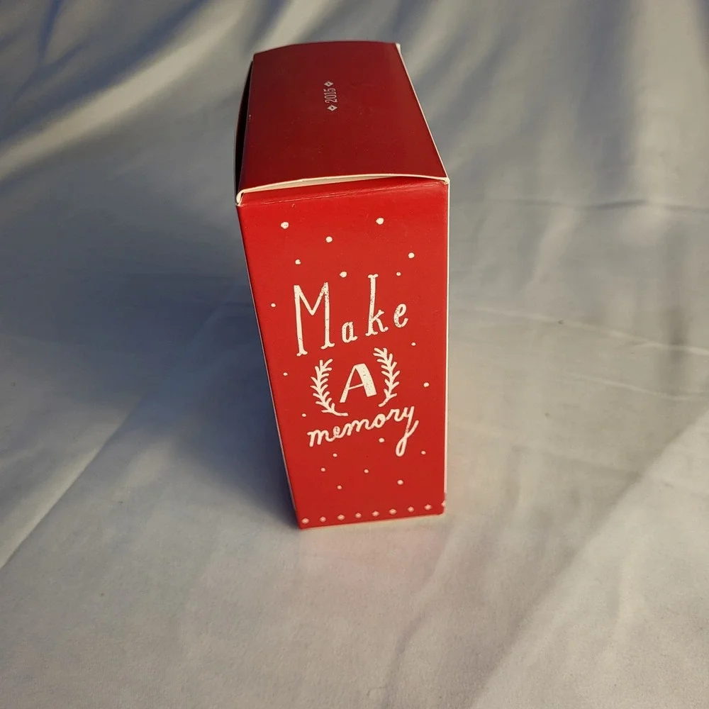 New 2015 Hallmark Ornament 